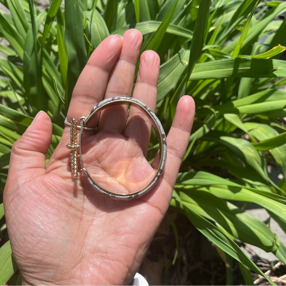 Rachel Leigh Gold Tone Python Bangle! - Picture 5 of 7